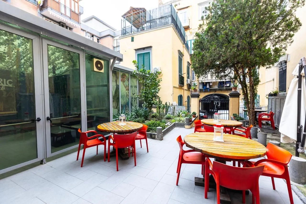 Fabric Hostel Portici Italien